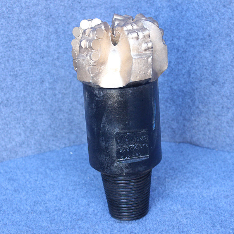 7 1/2 (190.5mm) 4 1/2API اتصال PDC حفاری بیت های آزاد کردن بهره وری حفاری
