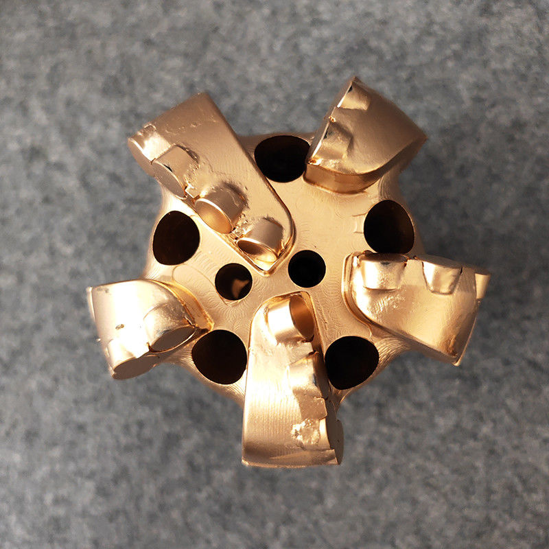 4 5/8 (117.5mm) 2 7/8 اتصال API چاه آب PDC سوراخ برش بدن فولاد ثابت