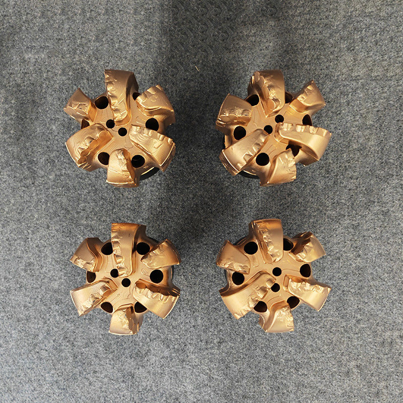 4 5/8 (117.5mm) 2 7/8 اتصال API چاه آب PDC سوراخ برش بدن فولاد ثابت