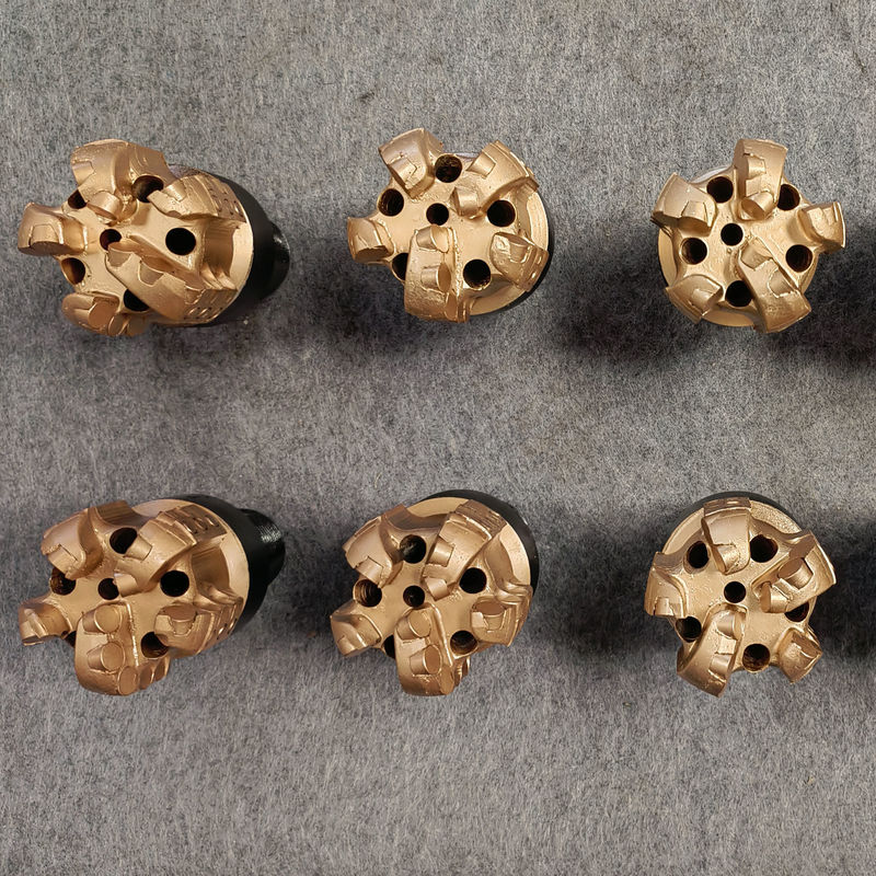 قطعات PDC چاه آب نوزل با برش ثابت و برش PDC برای عملیات حفاری کارآمد