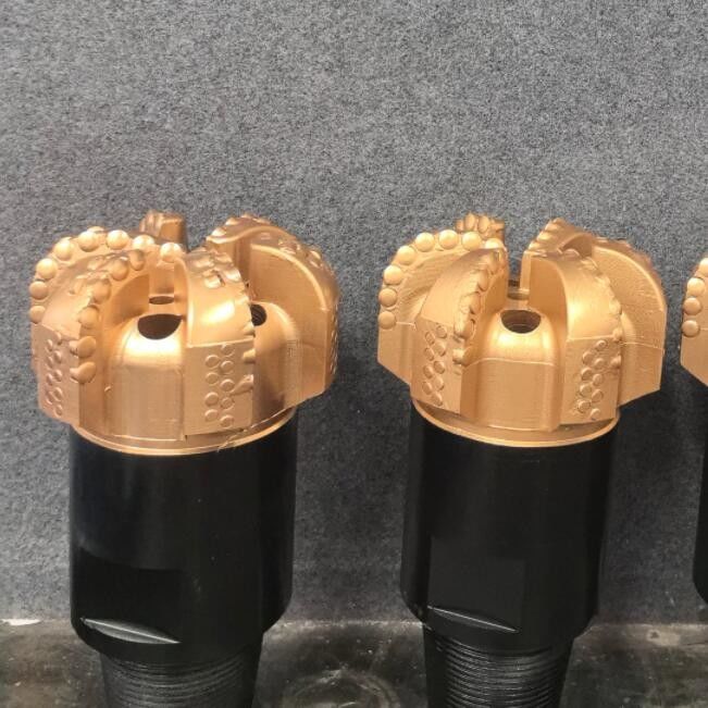 طراحی پیکربندی بیت های PDC 98mm تا 250mm برای تشکیلات نرم تا متوسط نرم