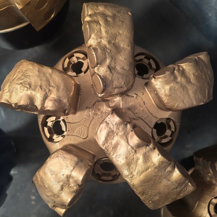 98mm PDC فولاد کربن سنگ حفاری برای معدن زغال سنگ معدن زیرزمینی و آب چاه حفاری