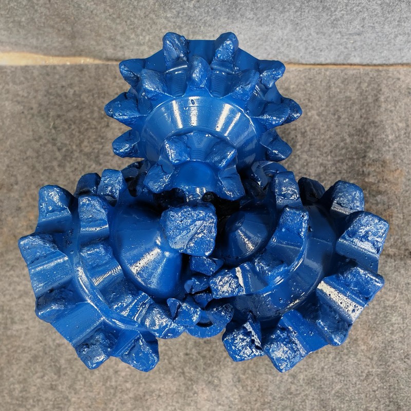 13 5/8 Inch Customizable Mill Tooth Drill Bit with Various Number Of Teeth and 1 Year Warranty